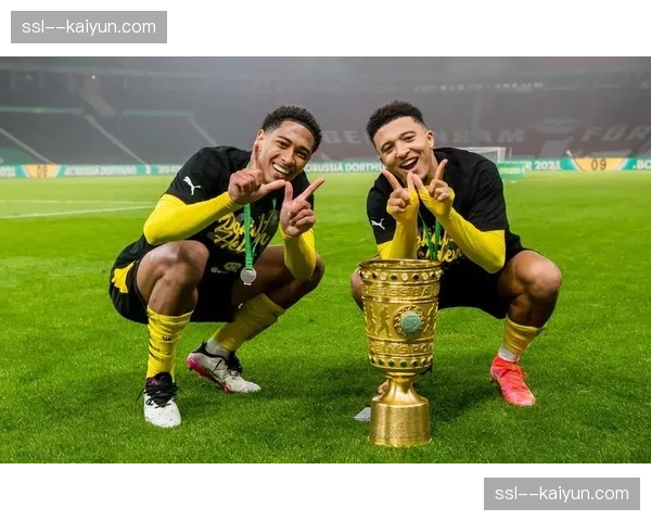 多特蒙德俱乐部推出战术主题展览，其中一馆专门介绍“肋部空间的艺术”