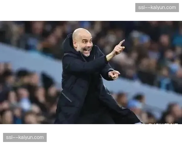 镜头捕捉：场边瓜迪奥拉与阿尔特塔就一次界外球判罚激烈交流