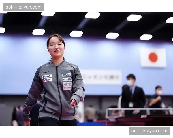成都蓉城发布伤病报告，两名主力边后卫恢复合练